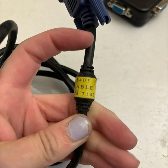 KVM Switch USB 2.0 Model MT-201UK 2 port console with  1.5 metre cable - Picture 13 of 13